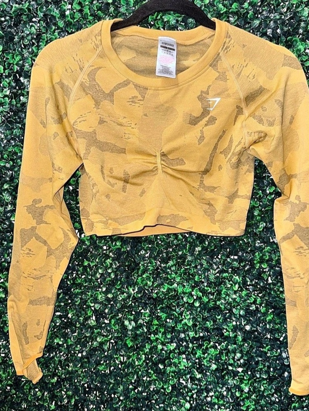 GYMSHARK Adapt Camo Seamless Long Sleeve Crop Top Yellow & Brown Large
